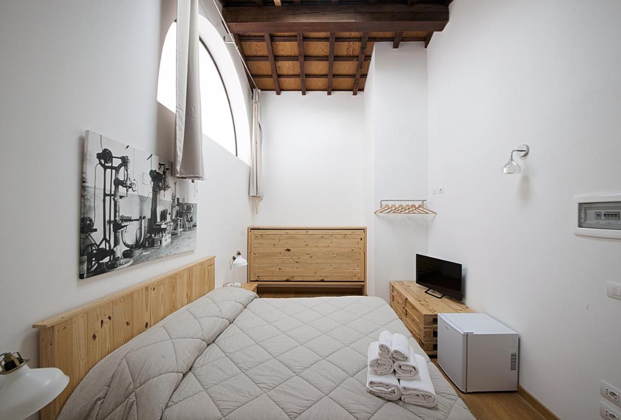 Le Camere Pietrasantine - Centro Storico Pietrasanta Quarto foto