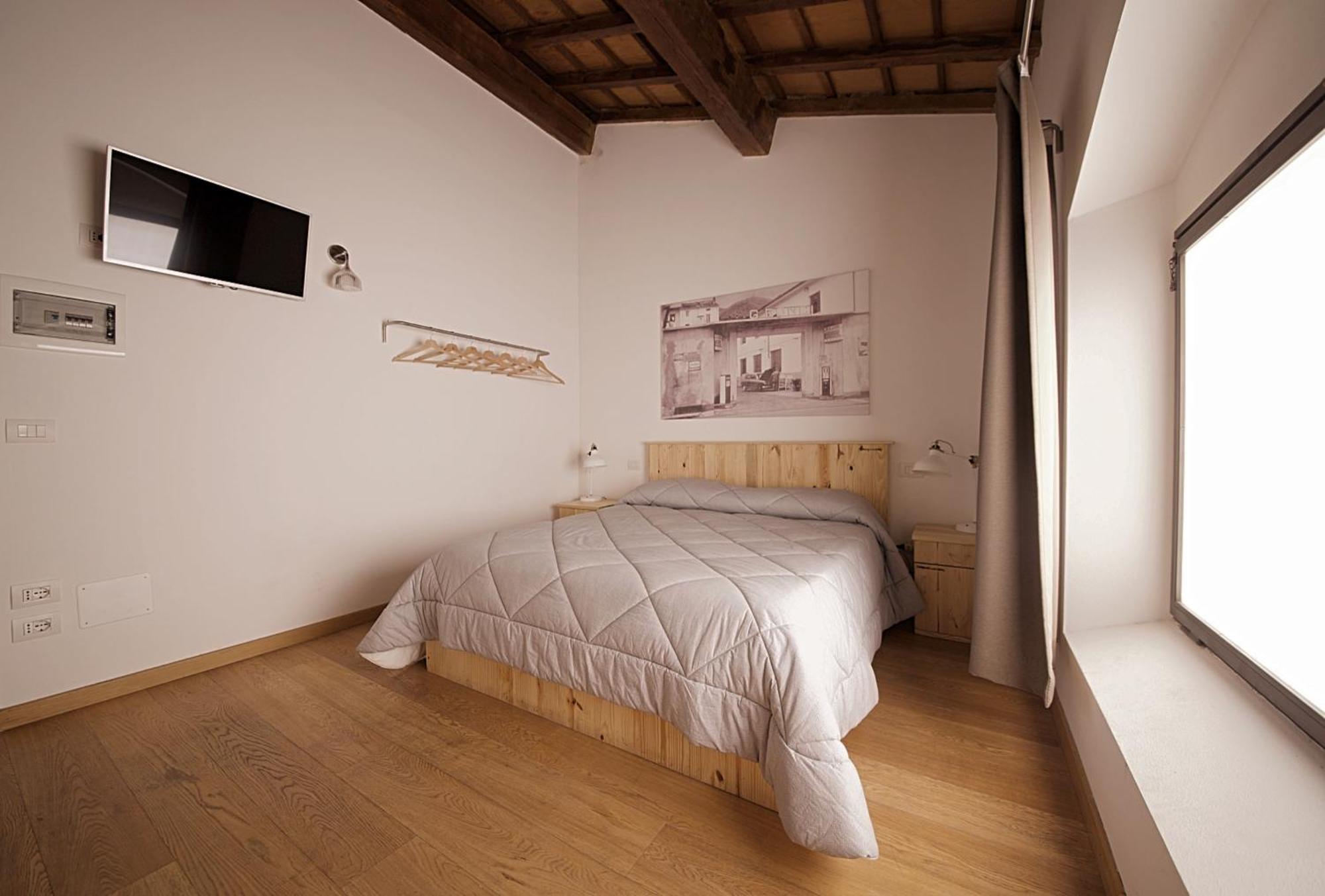 Le Camere Pietrasantine - Centro Storico Pietrasanta Quarto foto